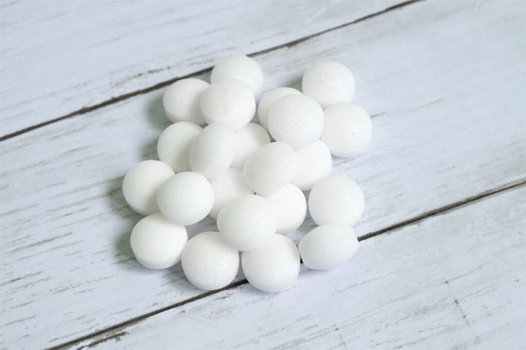 What Are Mothballs Used For?