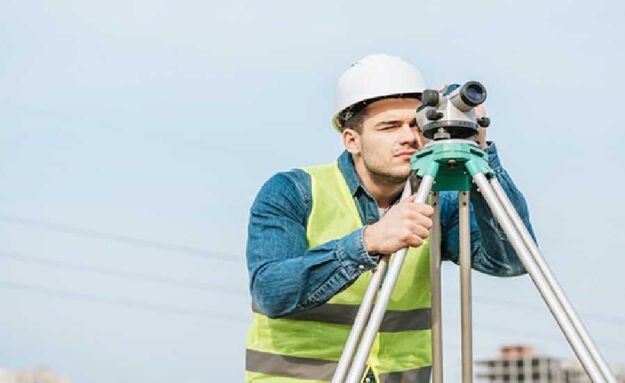 The Best Surveying Equipment for Precision and Efficiency