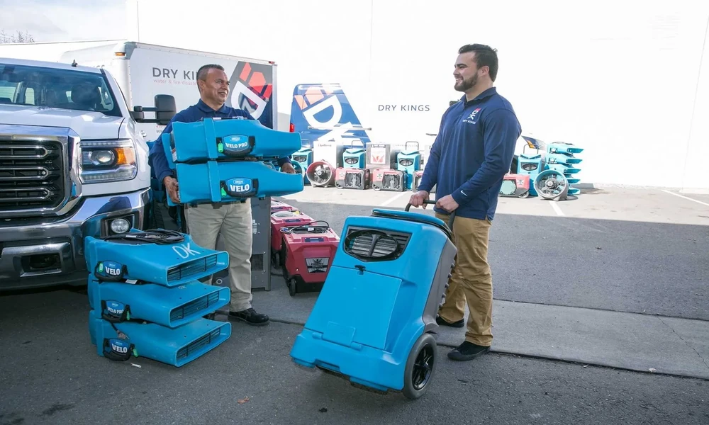 A Toronto Shopping Guide to Building a Drying Equipment Rental Kit